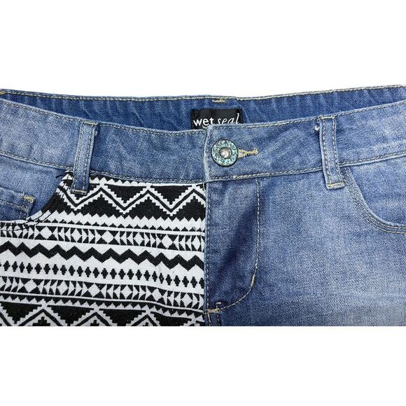 Wet Seal Denim Shorts | Y2K Vintage Low Rise Western Aztec Patchwork | Size 9 - Picture 4 of 5
